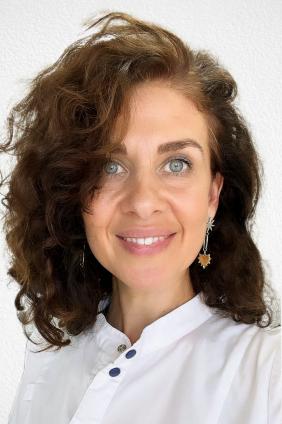 Андриенко (худякова) Елена Викторовна