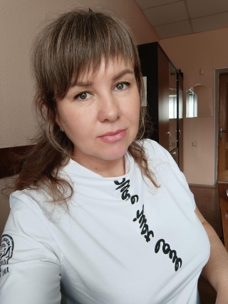 Елена Логвинова