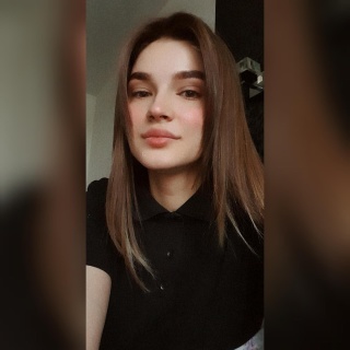 Ника Ефремова